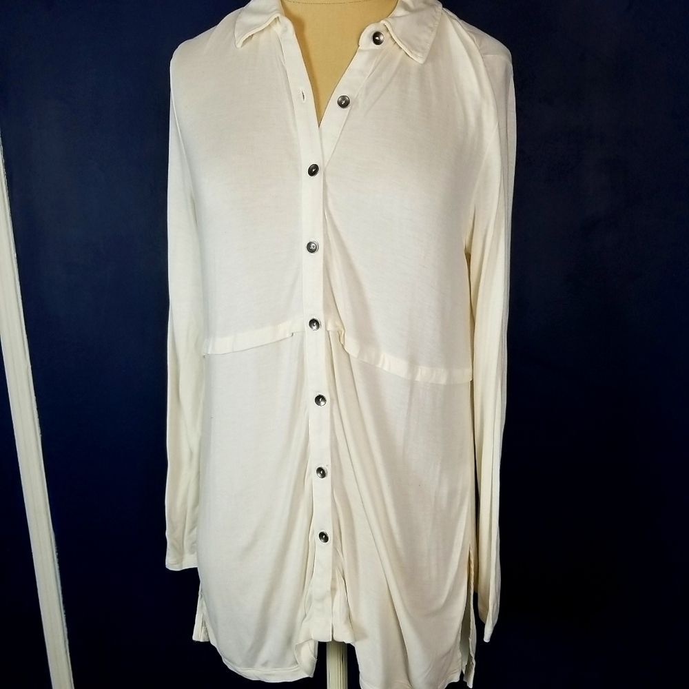 J Jill  Long Sleeve Blouse Button Down Cream Tunic Top Petite XS.
